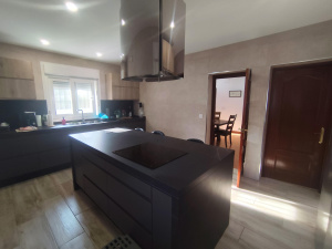 GRAN CHALET INDEPENDIENTE CON PISCINA A 10 MIN EN COCHE DE LA PLAYA   - REF. A06-06449