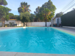 GRAN CHALET INDEPENDIENTE CON PISCINA A 10 MIN EN COCHE DE LA PLAYA   - REF. A06-06449