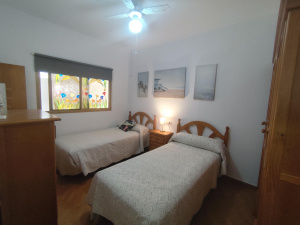 GRAN CHALET INDEPENDIENTE CON PISCINA A 10 MIN EN COCHE DE LA PLAYA   - REF. A06-06449
