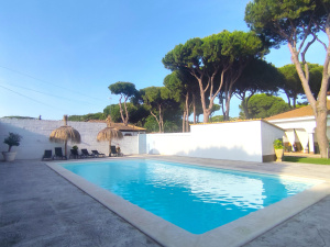 GRAN CHALET INDEPENDIENTE CON PISCINA A 10 MIN EN COCHE DE LA PLAYA   - REF. A06-06449