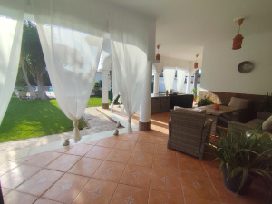 GRAN CHALET INDEPENDIENTE CON PISCINA A 10 MIN EN COCHE DE LA PLAYA   - REF. A06-06449