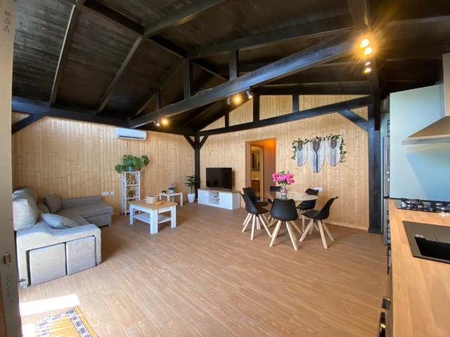 CASITA PRIVADA CON JARDIN A 10 MIN DE LA PLAYA EN COCHE - - REF. A06-06451