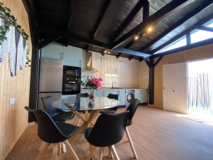 CASITA PRIVADA CON JARDIN A 10 MIN DE LA PLAYA EN COCHE - - REF. A06-06451