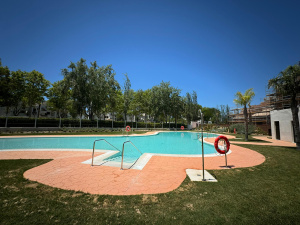 URBANIZACIÓN URBANIZACION JARDINES DE MAJADALES - REF. A03-03502