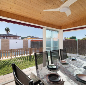 CHALET CON PISCINA A 5 MIN A PIE DE LA PLAYA- REF. A06-06459