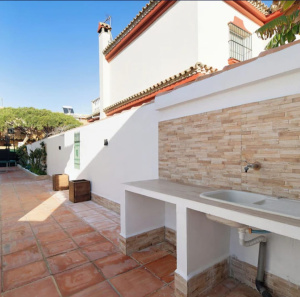 CHALET CON PISCINA A 5 MIN A PIE DE LA PLAYA- REF. A06-06459