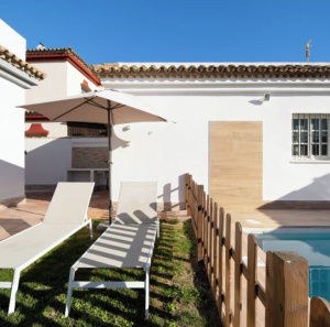 CHALET CON PISCINA A 5 MIN A PIE DE LA PLAYA- REF. A06-06459