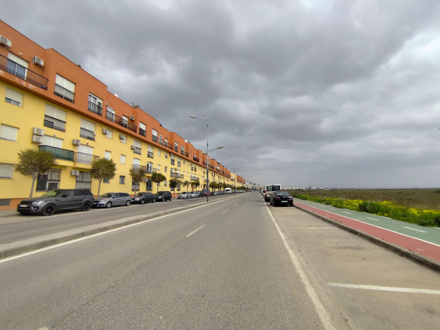 ESTUPENDO PISO CON VISTAS PRIVILEGIADAS  EN CAMPOSOTO- REF. A06-06461