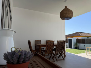 CASA DE TRES HABITACIONES RECIENTEMENTE REFORMADA - REF. A08-08046