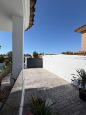 CASA DE TRES HABITACIONES RECIENTEMENTE REFORMADA - REF. A08-08046