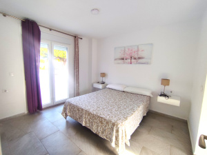 GRAN CHALET CON PISCINA A 10  MIN A PIE DE LA PLAYA - REF. A06-06467