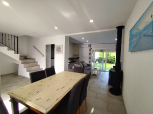 GRAN CHALET CON PISCINA A 10  MIN A PIE DE LA PLAYA - REF. A06-06467