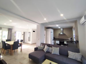 GRAN CHALET CON PISCINA A 10  MIN A PIE DE LA PLAYA - REF. A06-06467