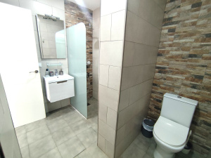 GRAN CHALET CON PISCINA A 10  MIN A PIE DE LA PLAYA - REF. A06-06467
