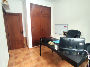 CHALET URBANO  A 3 KM DE LA PLAYA DE LA BARROSA - REF. A06-06468