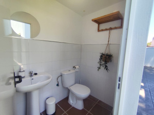 VILLA DE CONSTRUCCION MODERNA CON PISCINA A 700M DEL MAR - REF. A06-06471