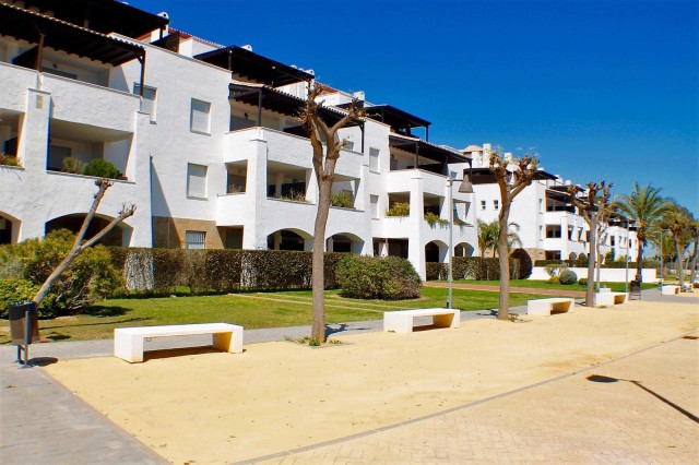 ANSARES, BAJO - 2 DORMITORIOS  - REF. A03-00692