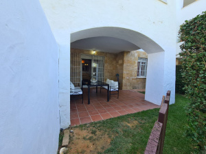 ANSARES, BAJO - 2 DORMITORIOS  - REF. A03-00692