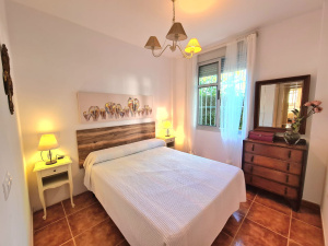 ANSARES, BAJO - 2 DORMITORIOS  - REF. A03-00692