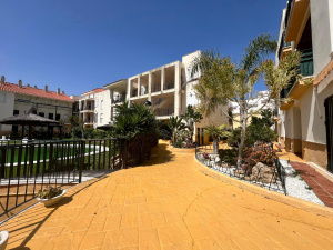 URBANIZACIÓN LAGO ALCA - REF. A03-00753