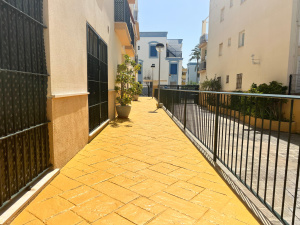 URBANIZACIÓN LAGO ALCA - REF. A03-00753