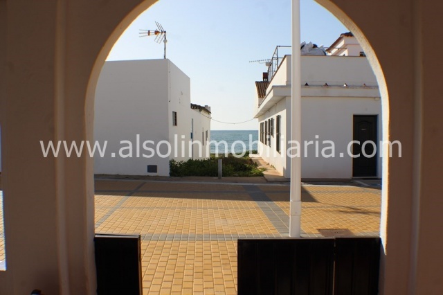 ANTIGUA CASA DE PESCADORES EN CALLE  CEFIRO CASA-ROJA- REF. A04-04009
