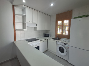 URBANIZACIÓN ZAHARA - REF. A06-06115